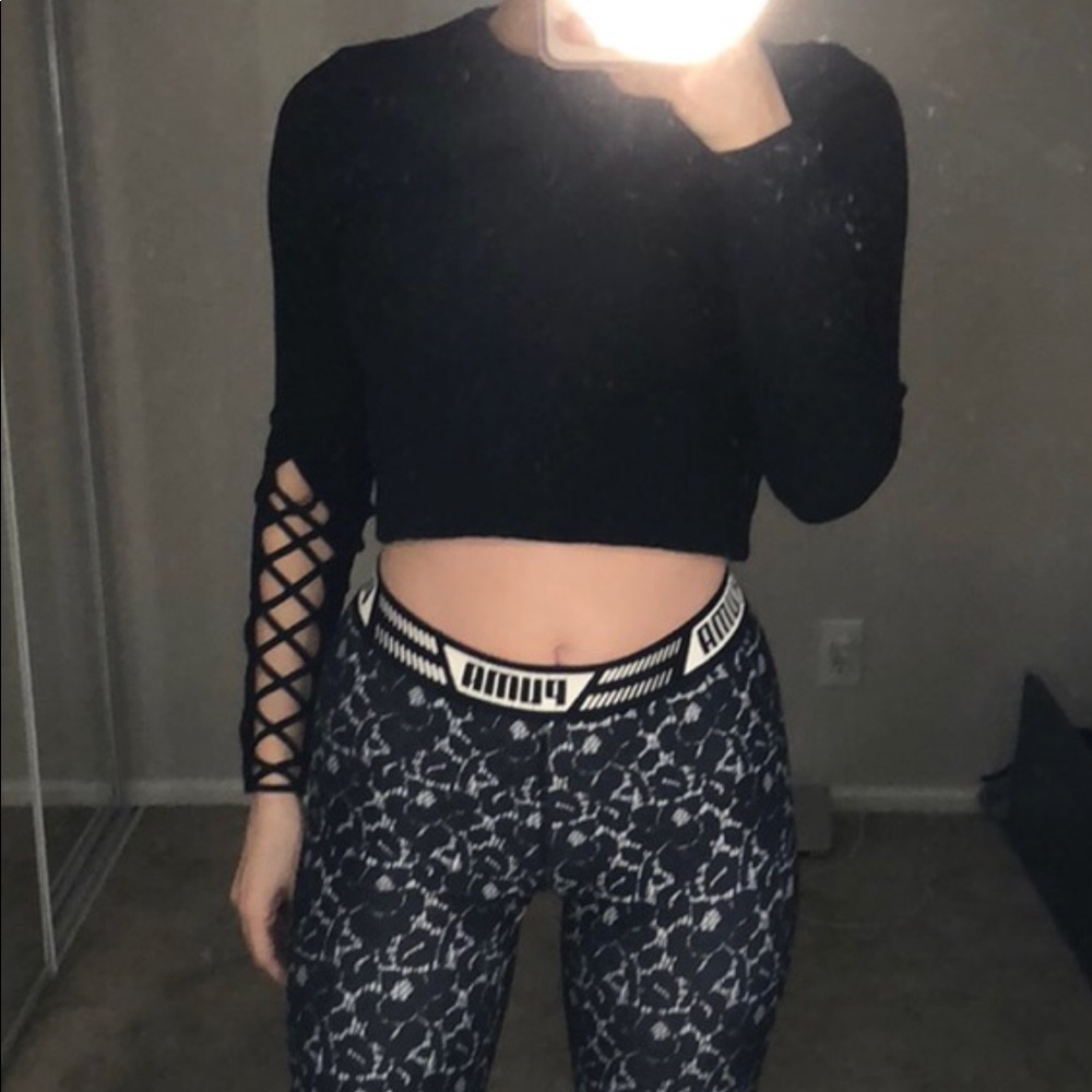 Black crop top